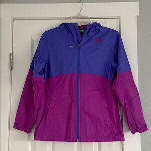 The North Face HyVent rain/wind  with hood jacket girls size L (14/16) like new